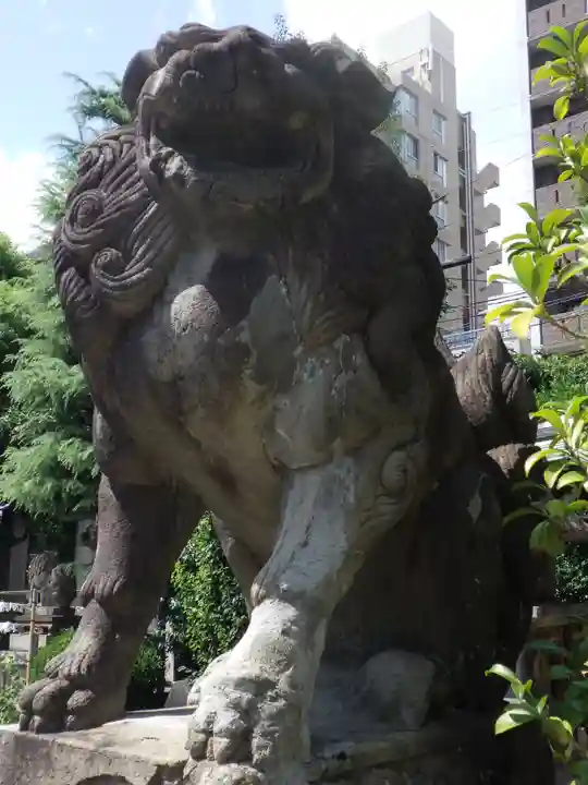 元祇園梛神社・隼神社の狛犬