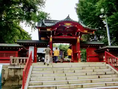 秩父神社の山門・神門
