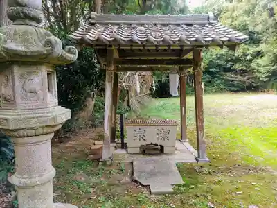 饗庭神社の手水舎