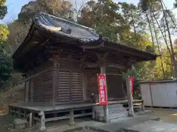 滝の不動尊の本殿・本堂