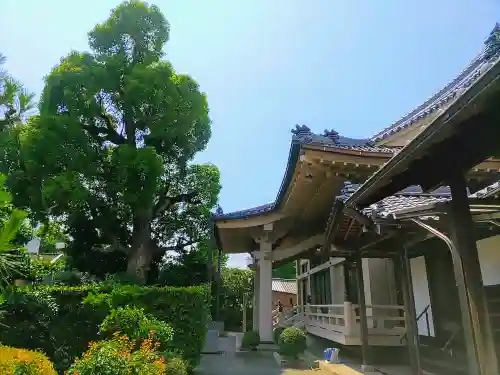 西方院の本殿・本堂