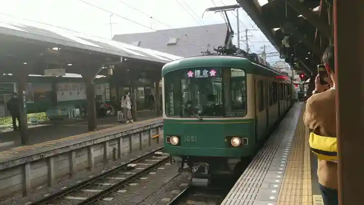 鶴岡八幡宮の周辺