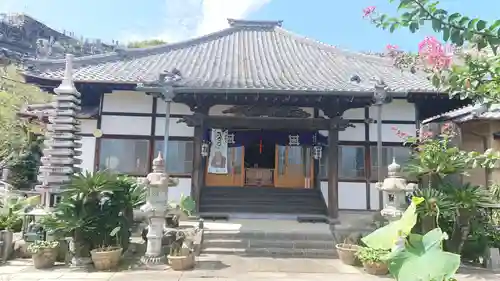 等覚寺の本殿