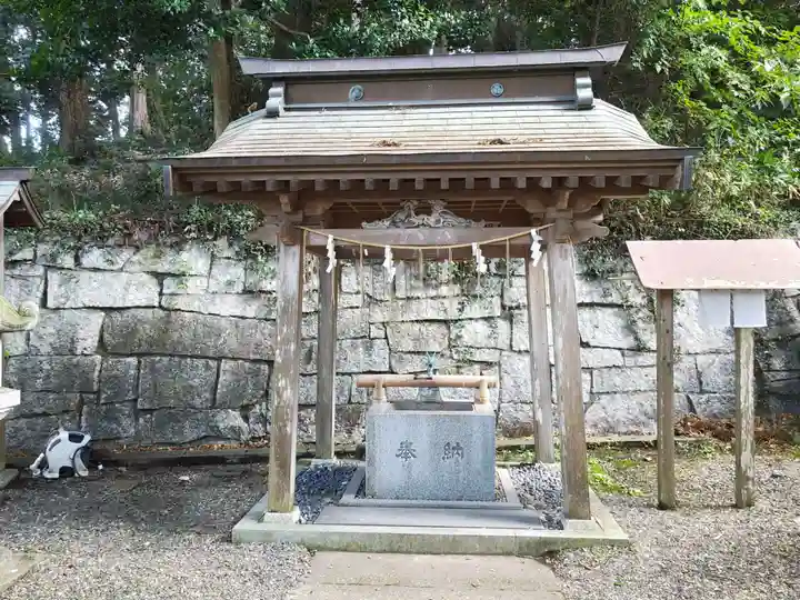 泉神社の手水舎