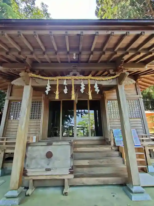 藏皇神社の本殿・本堂