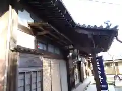 栄楽寺の本殿