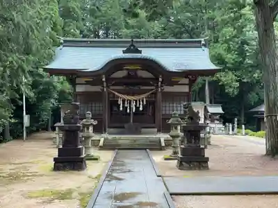 諏訪神社の本殿・本堂
