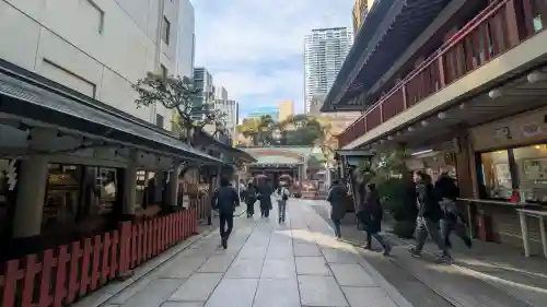露天神社（お初天神）の{uncategorized: "未分類", other: "その他", undefined: "問題あり", building: "その他建物", grave: "お墓", sacred_gate: "鳥居", guardian: "狛犬", statue: "像", buddha: "仏像", history: "歴史", nature: "自然", garden: "庭園", animal: "動物", pagoda: "塔", temizu: "手水舎", mountain_gate: "山門・神門", sanctuary: "本殿・本堂", subordinate: "末社・摂社", art: "芸術", scenery: "景色", jizo: "地蔵", ema: "絵馬", goshuin: "御朱印", omikuji: "おみくじ", items: "授与品その他", amulet: "お守り", goshuincho: "御朱印帳", eats: "食事", festival: "お祭り", votive_dance: "神楽", shichigosan: "七五三参", wedding: "結婚式", experience: "体験その他", initially: "初詣", around: "周辺", anti_infection: "感染症対策"}