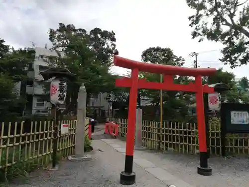 瀧泉寺（目黒不動尊）の鳥居