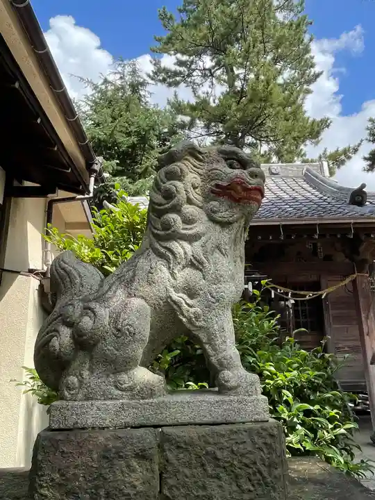 胡録神社の狛犬
