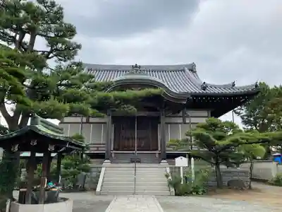 宝蔵寺の本殿・本堂