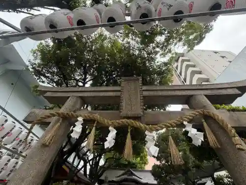 サムハラ神社の{uncategorized: "未分類", other: "その他", undefined: "問題あり", building: "その他建物", grave: "お墓", sacred_gate: "鳥居", guardian: "狛犬", statue: "像", buddha: "仏像", history: "歴史", nature: "自然", garden: "庭園", animal: "動物", pagoda: "塔", temizu: "手水舎", mountain_gate: "山門・神門", sanctuary: "本殿・本堂", subordinate: "末社・摂社", art: "芸術", scenery: "景色", jizo: "地蔵", ema: "絵馬", goshuin: "御朱印", omikuji: "おみくじ", items: "授与品その他", amulet: "お守り", goshuincho: "御朱印帳", eats: "食事", festival: "お祭り", votive_dance: "神楽", shichigosan: "七五三参", wedding: "結婚式", experience: "体験その他", initially: "初詣", around: "周辺", anti_infection: "感染症対策"}