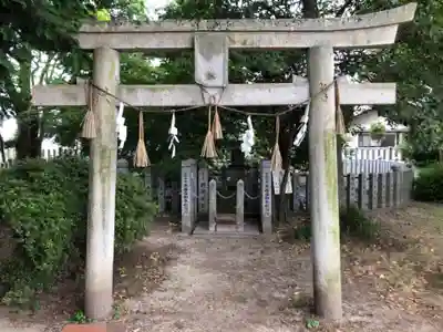 泊神社の鳥居