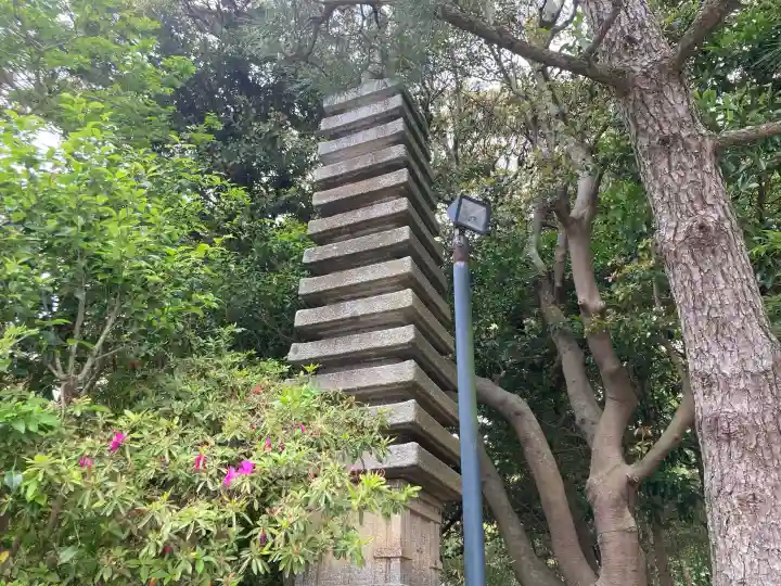 高徳院の{uncategorized: "未分類", other: "その他", undefined: "問題あり", building: "その他建物", grave: "お墓", sacred_gate: "鳥居", guardian: "狛犬", statue: "像", buddha: "仏像", history: "歴史", nature: "自然", garden: "庭園", animal: "動物", pagoda: "塔", temizu: "手水舎", mountain_gate: "山門・神門", sanctuary: "本殿・本堂", subordinate: "末社・摂社", art: "芸術", scenery: "景色", jizo: "地蔵", ema: "絵馬", goshuin: "御朱印", omikuji: "おみくじ", items: "授与品その他", amulet: "お守り", goshuincho: "御朱印帳", eats: "食事", festival: "お祭り", votive_dance: "神楽", shichigosan: "七五三参", wedding: "結婚式", experience: "体験その他", initially: "初詣", around: "周辺", anti_infection: "感染症対策"}