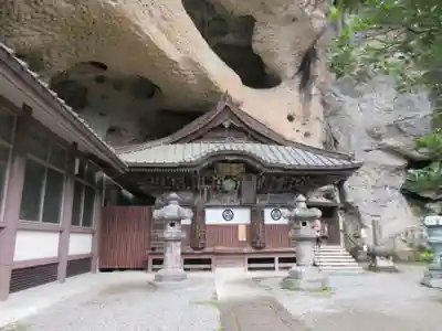 大谷寺の本殿・本堂