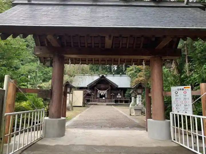 神明社の山門・神門