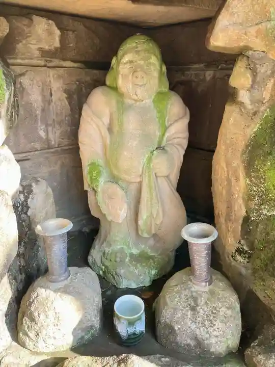 仙寿院の{uncategorized: "未分類", other: "その他", undefined: "問題あり", building: "その他建物", grave: "お墓", sacred_gate: "鳥居", guardian: "狛犬", statue: "像", buddha: "仏像", history: "歴史", nature: "自然", garden: "庭園", animal: "動物", pagoda: "塔", temizu: "手水舎", mountain_gate: "山門・神門", sanctuary: "本殿・本堂", subordinate: "末社・摂社", art: "芸術", scenery: "景色", jizo: "地蔵", ema: "絵馬", goshuin: "御朱印", omikuji: "おみくじ", items: "授与品その他", amulet: "お守り", goshuincho: "御朱印帳", eats: "食事", festival: "お祭り", votive_dance: "神楽", shichigosan: "七五三参", wedding: "結婚式", experience: "体験その他", initially: "初詣", around: "周辺", anti_infection: "感染症対策"}