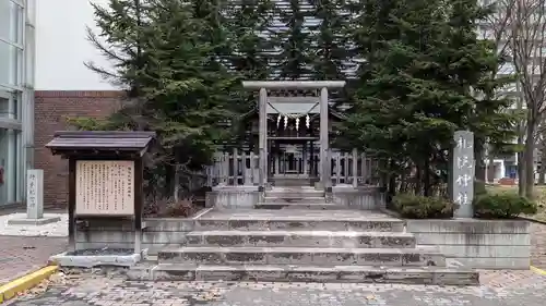 構内札幌神社の鳥居