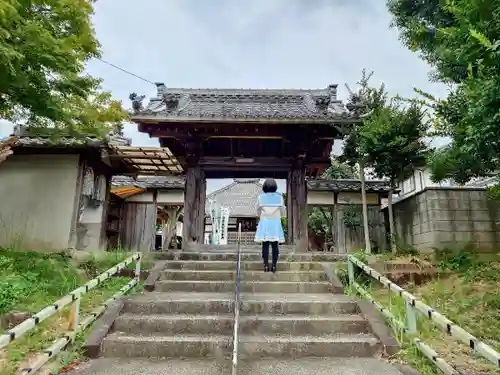 光善寺の山門