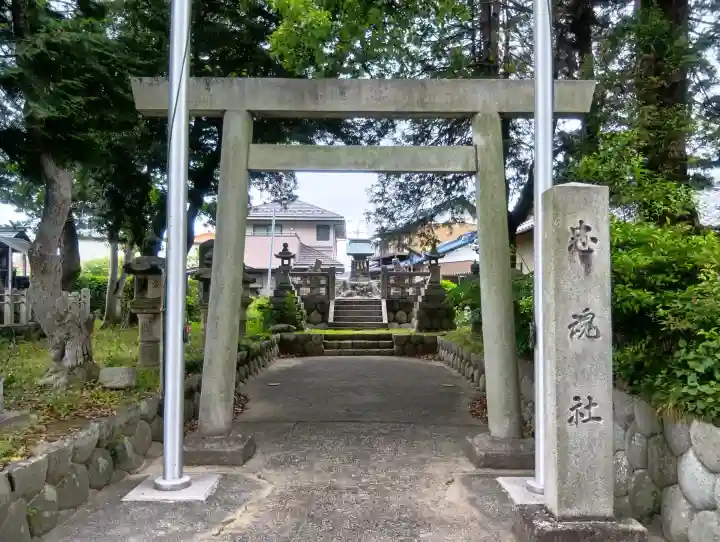 高桑八幡神社の{uncategorized: "未分類", other: "その他", undefined: "問題あり", building: "その他建物", grave: "お墓", sacred_gate: "鳥居", guardian: "狛犬", statue: "像", buddha: "仏像", history: "歴史", nature: "自然", garden: "庭園", animal: "動物", pagoda: "塔", temizu: "手水舎", mountain_gate: "山門・神門", sanctuary: "本殿・本堂", subordinate: "末社・摂社", art: "芸術", scenery: "景色", jizo: "地蔵", ema: "絵馬", goshuin: "御朱印", omikuji: "おみくじ", items: "授与品その他", amulet: "お守り", goshuincho: "御朱印帳", eats: "食事", festival: "お祭り", votive_dance: "神楽", shichigosan: "七五三参", wedding: "結婚式", experience: "体験その他", initially: "初詣", around: "周辺", anti_infection: "感染症対策"}
