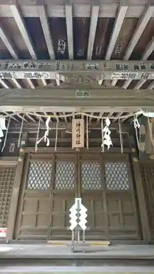 神崎神社の本殿・本堂