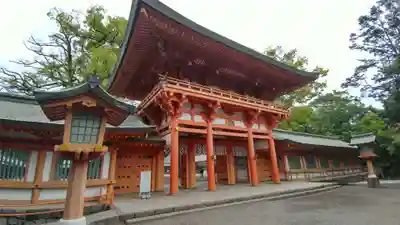 武蔵一宮氷川神社の山門・神門