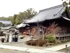 金泉寺の本殿