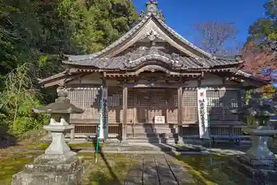 円興寺の本殿