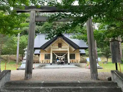 滝上神社(北海道)