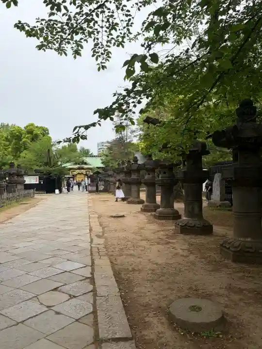 上野東照宮の{uncategorized: "未分類", other: "その他", undefined: "問題あり", building: "その他建物", grave: "お墓", sacred_gate: "鳥居", guardian: "狛犬", statue: "像", buddha: "仏像", history: "歴史", nature: "自然", garden: "庭園", animal: "動物", pagoda: "塔", temizu: "手水舎", mountain_gate: "山門・神門", sanctuary: "本殿・本堂", subordinate: "末社・摂社", art: "芸術", scenery: "景色", jizo: "地蔵", ema: "絵馬", goshuin: "御朱印", omikuji: "おみくじ", items: "授与品その他", amulet: "お守り", goshuincho: "御朱印帳", eats: "食事", festival: "お祭り", votive_dance: "神楽", shichigosan: "七五三参", wedding: "結婚式", experience: "体験その他", initially: "初詣", around: "周辺", anti_infection: "感染症対策"}