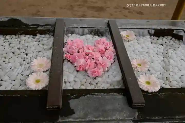 根岸八幡神社の手水舎