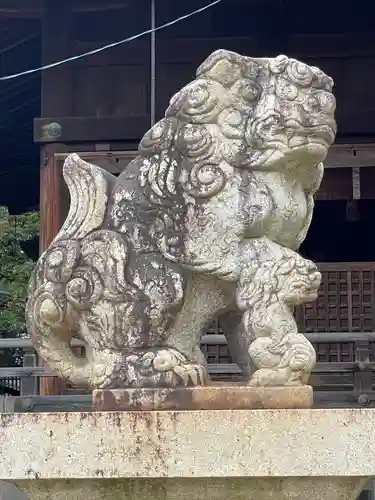 豊川進雄神社の狛犬