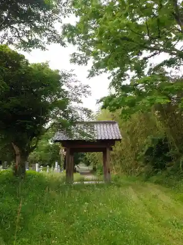 永福寺の山門