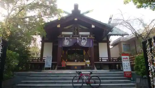 稲毛神社の本殿・本堂