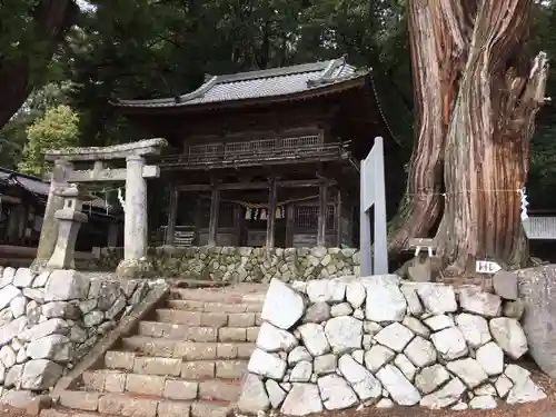武田八幡宮の山門・神門