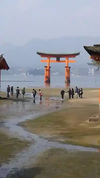 厳島神社の鳥居
