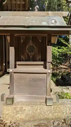 神明白山社相殿（杁下）の末社・摂社