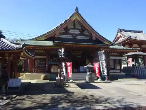 日朝堂の本殿・本堂