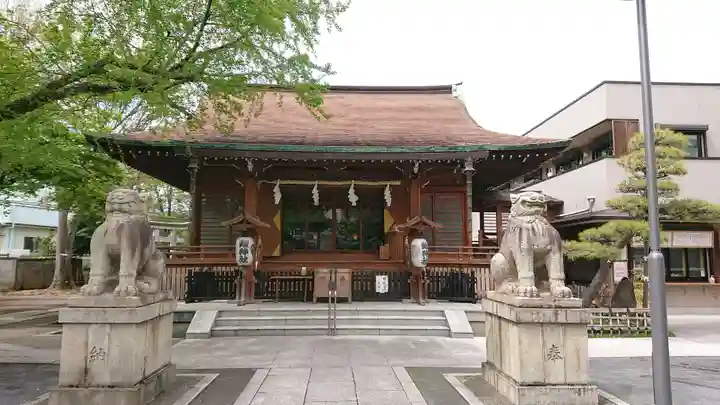 鎧神社の本殿・本堂