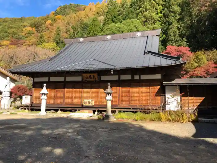 栖雲寺の本殿・本堂