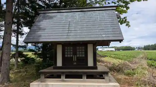 平和神社の本殿・本堂