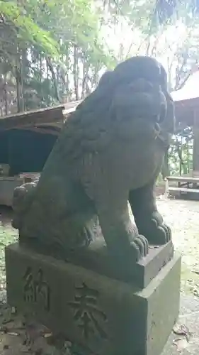 月山神社の狛犬