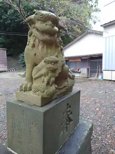 神明社の狛犬