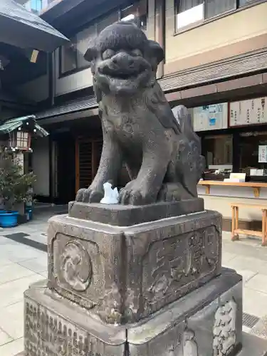 芝大神宮の狛犬