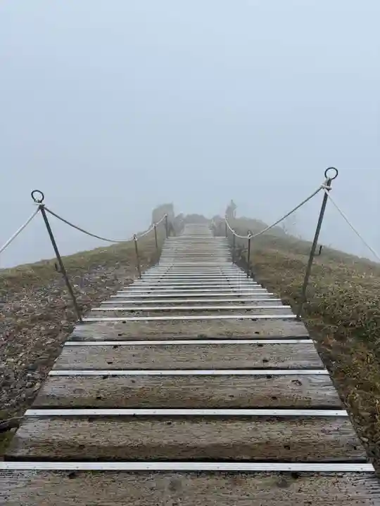 劔山本宮宝蔵石神社(徳島県)