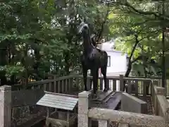 闘鶏神社の狛犬