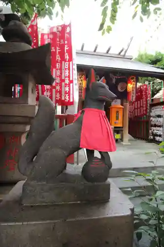 千代田稲荷神社の狛犬