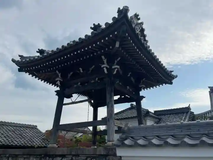 明性寺の{uncategorized: "未分類", other: "その他", undefined: "問題あり", building: "その他建物", grave: "お墓", sacred_gate: "鳥居", guardian: "狛犬", statue: "像", buddha: "仏像", history: "歴史", nature: "自然", garden: "庭園", animal: "動物", pagoda: "塔", temizu: "手水舎", mountain_gate: "山門・神門", sanctuary: "本殿・本堂", subordinate: "末社・摂社", art: "芸術", scenery: "景色", jizo: "地蔵", ema: "絵馬", goshuin: "御朱印", omikuji: "おみくじ", items: "授与品その他", amulet: "お守り", goshuincho: "御朱印帳", eats: "食事", festival: "お祭り", votive_dance: "神楽", shichigosan: "七五三参", wedding: "結婚式", experience: "体験その他", initially: "初詣", around: "周辺", anti_infection: "感染症対策"}