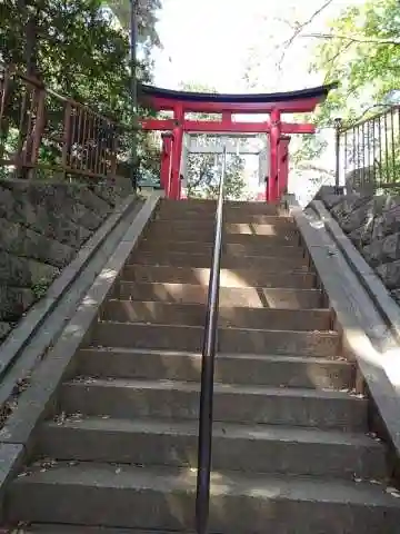 久我山稲荷神社の鳥居