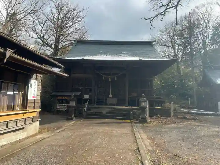 三ケ所神社の{uncategorized: "未分類", other: "その他", undefined: "問題あり", building: "その他建物", grave: "お墓", sacred_gate: "鳥居", guardian: "狛犬", statue: "像", buddha: "仏像", history: "歴史", nature: "自然", garden: "庭園", animal: "動物", pagoda: "塔", temizu: "手水舎", mountain_gate: "山門・神門", sanctuary: "本殿・本堂", subordinate: "末社・摂社", art: "芸術", scenery: "景色", jizo: "地蔵", ema: "絵馬", goshuin: "御朱印", omikuji: "おみくじ", items: "授与品その他", amulet: "お守り", goshuincho: "御朱印帳", eats: "食事", festival: "お祭り", votive_dance: "神楽", shichigosan: "七五三参", wedding: "結婚式", experience: "体験その他", initially: "初詣", around: "周辺", anti_infection: "感染症対策"}